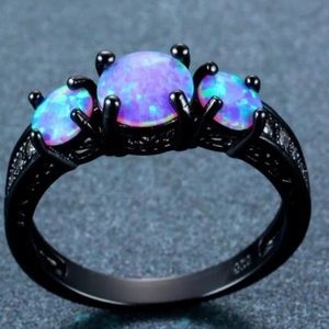 🆕 | Vintage Wave | Blue Simulated Opal | Black Gold Plated Band | Size 10